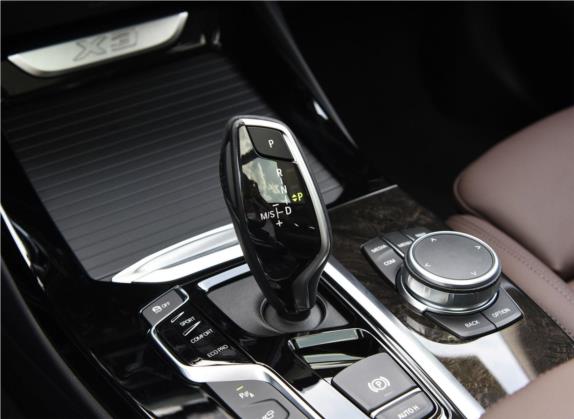 宝马X3 2020款  xDrive30i 领先型 M运动套装 中控类   挡把