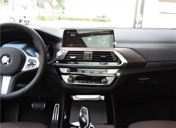 宝马X3 2020款  xDrive28i M运动套装 中控类   中控台