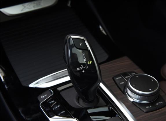 宝马X3 2020款  xDrive28i M运动套装 中控类   挡把