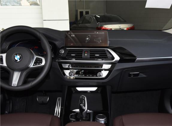 宝马X3 2020款 xDrive25i M运动套装 中控类   中控台