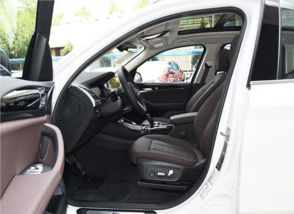 宝马X3 2020款 xDrive25i M运动套装 车厢座椅   前排空间