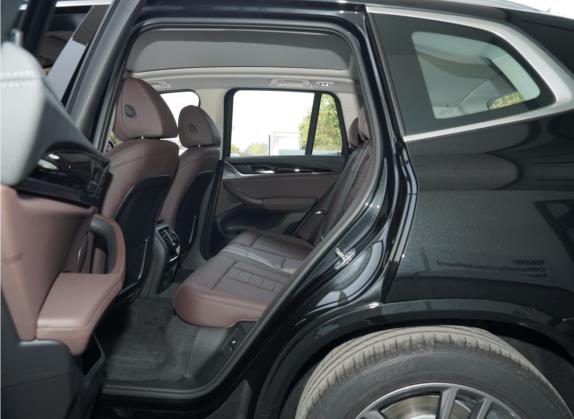 宝马X3 2021款 xDrive25i M运动套装 车厢座椅   后排空间