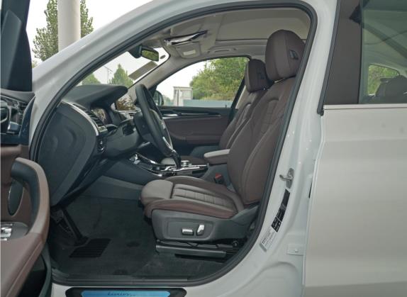 宝马X3 2021款 xDrive25i 豪华套装 车厢座椅   前排空间