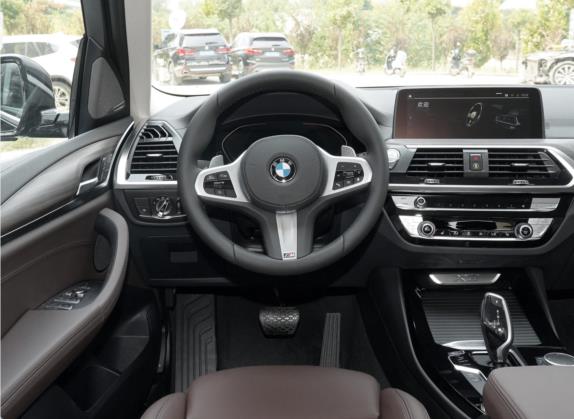 宝马X3 2021款 xDrive28i M运动套装 中控类   驾驶位