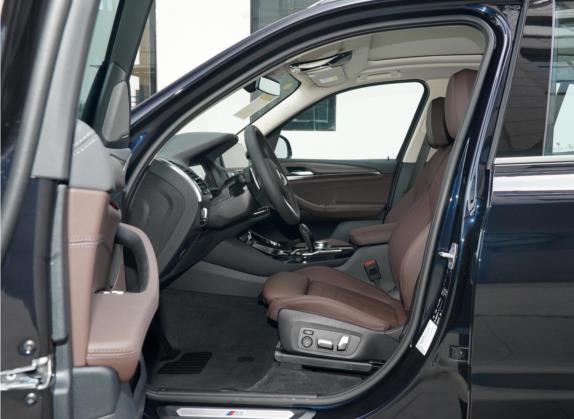 宝马X3 2021款 xDrive28i M运动套装 车厢座椅   前排空间