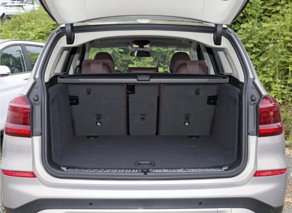 宝马X3 2021款 xDrive28i 豪华套装 车厢座椅   后备厢
