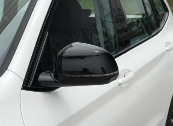 宝马X3 2022款 改款 xDrive30i 领先型 M曜夜套装 外观细节类   外后视镜