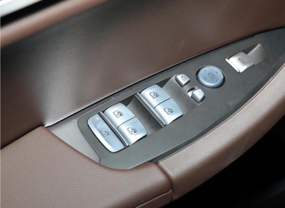 宝马X3 2022款 改款二 xDrive30i 领先型 M曜夜套装 车厢座椅   门窗控制