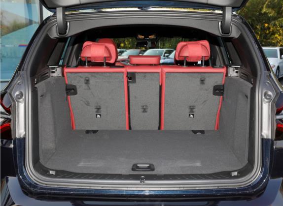 宝马X3 2022款 改款二 xDrive30i 尊享型 M曜夜套装 车厢座椅   后备厢