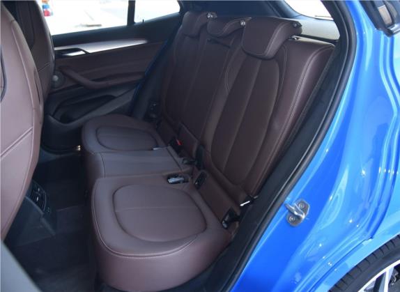 宝马X2 2020款 xDrive25i M运动套装 车厢座椅   后排空间
