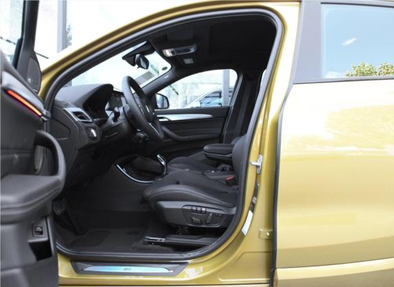 宝马X2 2020款 sDrive25i 尊享型M运动套装 车厢座椅   前排空间