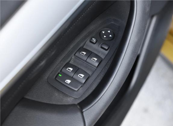 宝马X2 2020款 sDrive25i 尊享型M运动套装 车厢座椅   门窗控制
