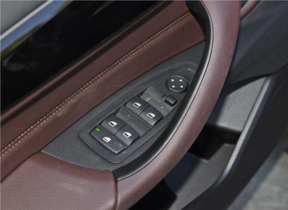 宝马X2 2020款 sDrive20i M越野套装 车厢座椅   门窗控制