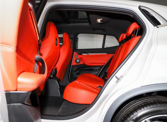 宝马X2 2021款 xDrive25i M越野套装 车厢座椅   后排空间