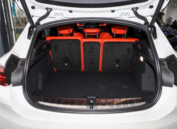 宝马X2 2021款 xDrive25i M越野套装 车厢座椅   后备厢