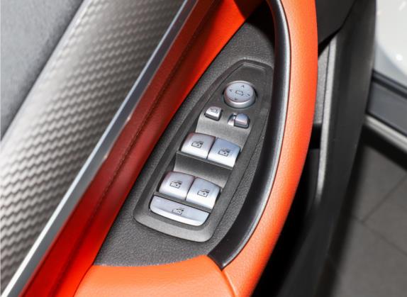 宝马X2 2021款 xDrive25i M越野套装 车厢座椅   门窗控制