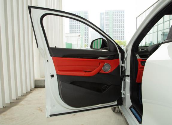 宝马X2 2021款 sDrive25i M运动套装 车厢座椅   前门板