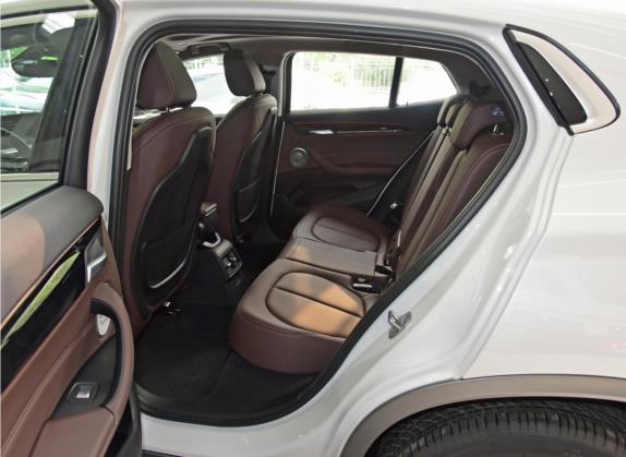 宝马X2 2021款 sDrive25i M越野套装 车厢座椅   后排空间