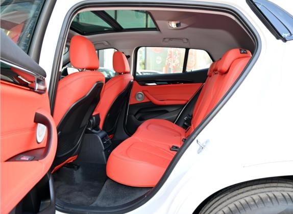 宝马X2 2022款 sDrive25i M运动套装 车厢座椅   后排空间