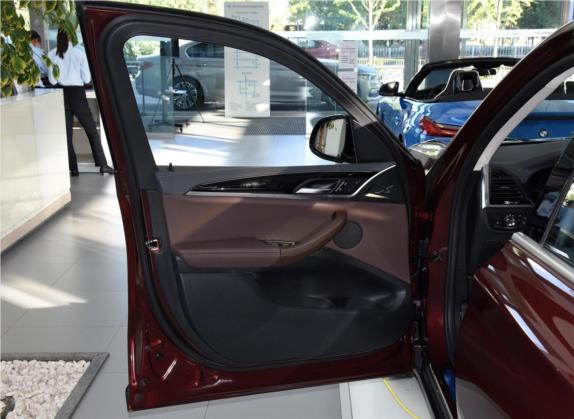 宝马iX3 2021款 改款 领先型 车厢座椅   前门板