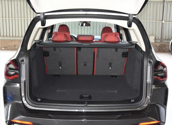 宝马iX3 2022款 领先型 车厢座椅   后备厢