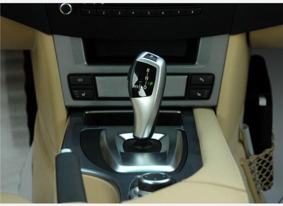 宝马5系 2009款 523Li 领先型 中控类   挡把