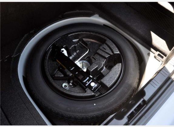 宝马5系 2009款 525Li 豪华型 其他细节类   备胎