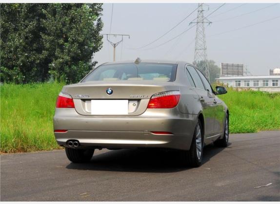 宝马5系 2010款 530Li 豪华型 外观   斜后