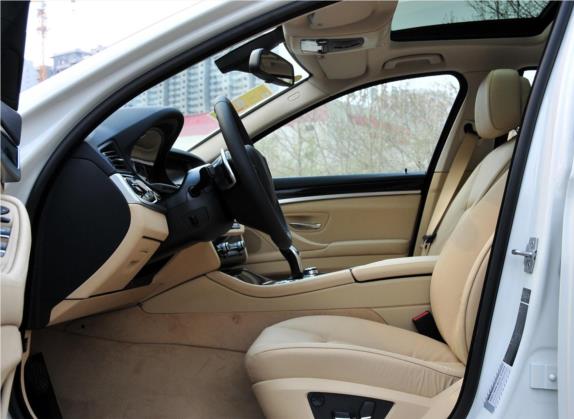 宝马5系 2012款 535Li 领先型 车厢座椅   前排空间