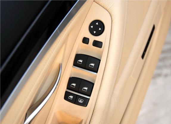 宝马5系 2013款 535Li 领先型 车厢座椅   门窗控制
