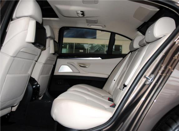 宝马5系 2013款 535Li 卓乐版 车厢座椅   后排空间