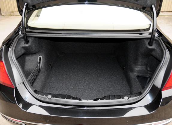 宝马5系 2014款 525Li 豪华设计套装 车厢座椅   后备厢
