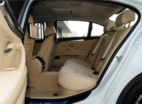 宝马5系 2014款 530Li 豪华设计套装 车厢座椅   后排空间