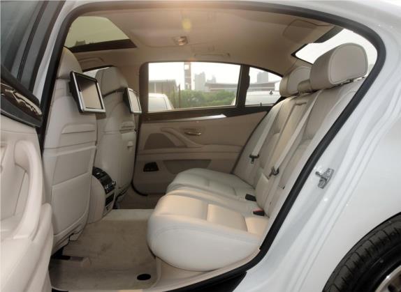 宝马5系 2014款 535Li 行政型 风尚设计套装 车厢座椅   后排空间