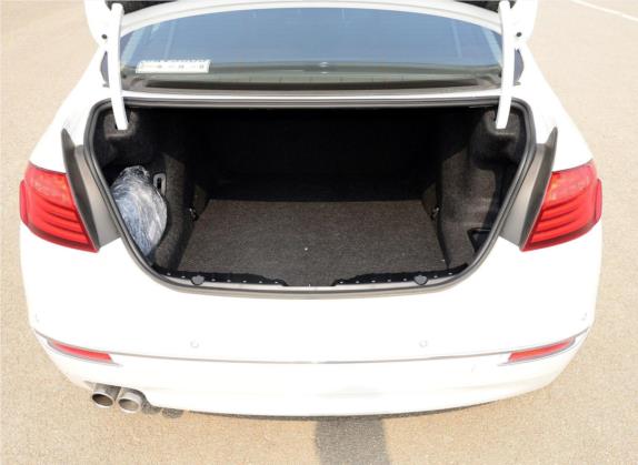 宝马5系 2014款 528Li xDrive豪华设计套装 车厢座椅   后备厢