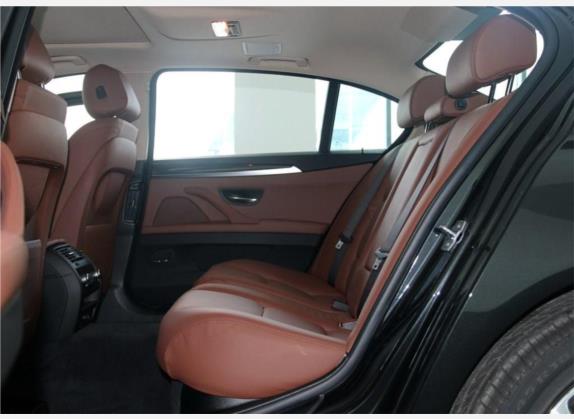 宝马5系 2017款 528Li 领先型 车厢座椅   后排空间