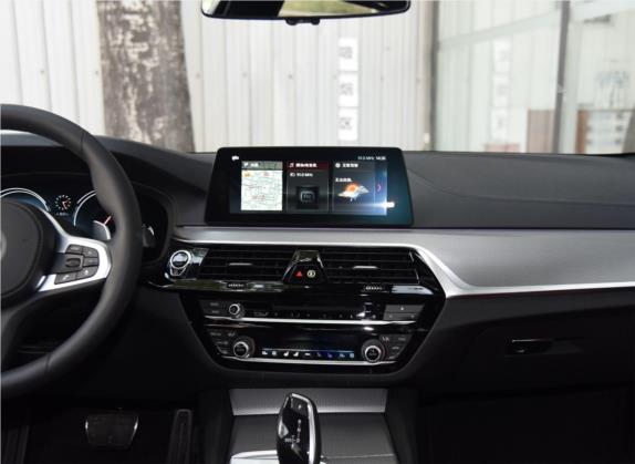 宝马5系 2018款 530Li xDrive M运动套装 中控类   中控台