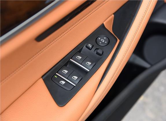 宝马5系 2018款 528Li 上市特别版 车厢座椅   门窗控制