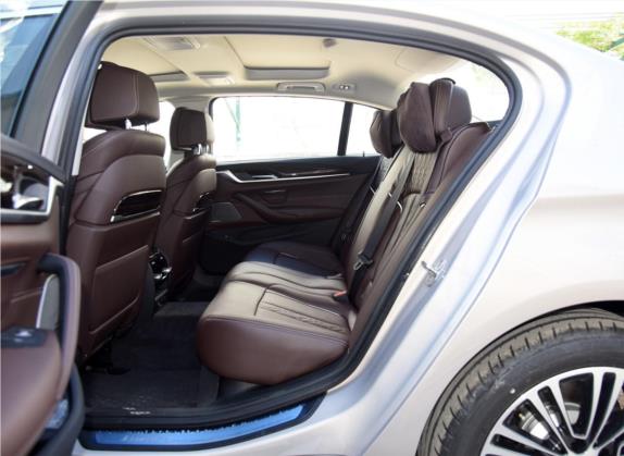 宝马5系 2018款 530Li 尊享型 豪华套装 车厢座椅   后排空间