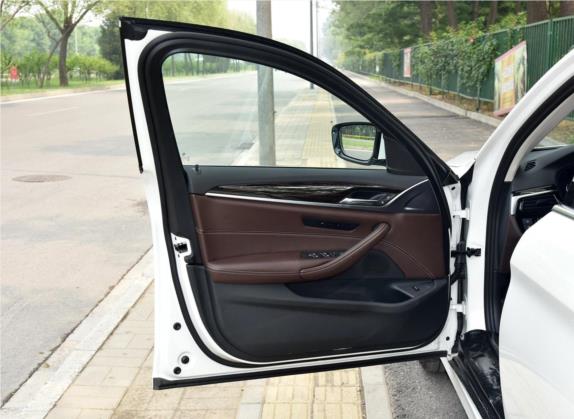 宝马5系 2018款 530Li 领先型 豪华套装 车厢座椅   前门板
