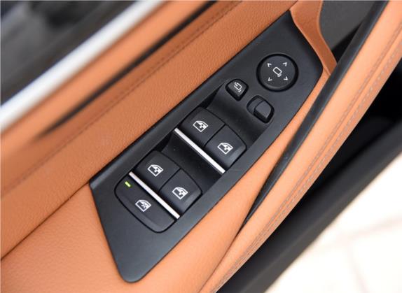 宝马5系 2018款 530Li 尊享型 M运动套装 车厢座椅   门窗控制