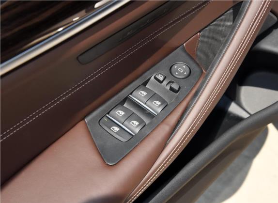 宝马5系 2018款 530Li xDrive 豪华套装 车厢座椅   门窗控制