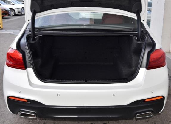 宝马5系 2018款 改款 530Li 领先型 M运动套装 车厢座椅   后备厢