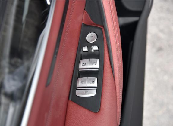 宝马5系 2018款 改款 530Li 领先型 M运动套装 车厢座椅   门窗控制