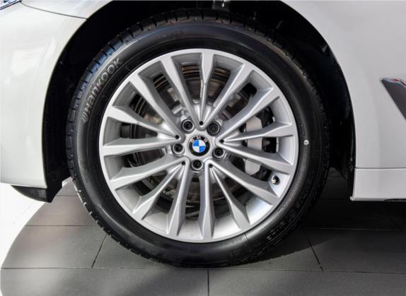 宝马5系 2018款 改款  530Li xDrive 豪华套装 其他细节类   前轮