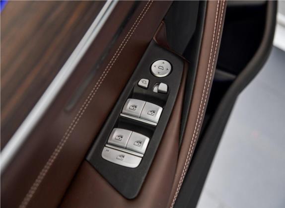 宝马5系 2018款 改款  530Li xDrive 豪华套装 车厢座椅   门窗控制