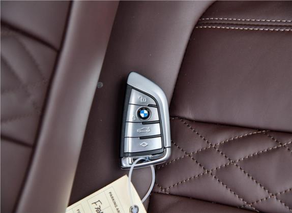 宝马5系 2019款 530Li 领先型 豪华套装 其他细节类   钥匙
