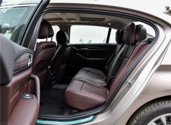 宝马5系 2019款 530Li 领先型 豪华套装 车厢座椅   后排空间