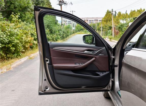 宝马5系 2019款 530Li 领先型 豪华套装 车厢座椅   前门板