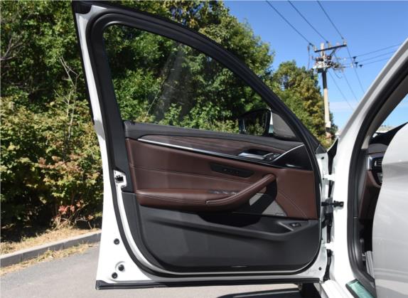 宝马5系 2019款 530Li xDrive 豪华套装 车厢座椅   前门板